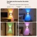 Luce notturna a LED RGB con sfumatura a 16 colori e sensore di movimento - Proiezione della luce verso l\'alto/verso il basso - Bianca