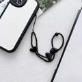 Portachiavi per cellulare con cuore in acrilico e perline, 23.5cm - Nero