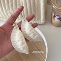 Simpatico peluche antistress a forma di gnocchetto con portachiavi - Bianco