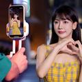Cyke D2 Pro Supporto per telefono con luce di riempimento RGB per il vlogging