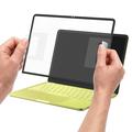 MacBook Neo 13" (2026) - Protezione per schermo in vetro temperato Spigen Glas.tR Slim FC 9H - Nero