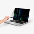 MacBook Pro 14" 2021/2025 Spigen SafeView Protezione magnetica per lo schermo