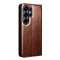 Custodia in pelle a portafoglio Samsung Galaxy S26 Ultra Qialino Classic - Marrone Scuro