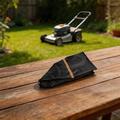 Copertura impermeabile in tessuto Oxford 600D per tosaerba robotizzato - 56x43x31 cm - Nero / Arancione