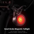 Luce posteriore per bicicletta West Biking Smart con sensore magnetico per freni