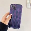 Custodia 3D Linear Wavy per iPhone 15 - Viola