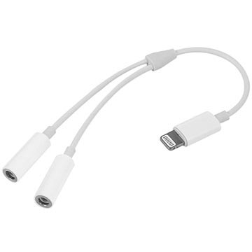 L'adattatore audio 3.5mm + ricarica Lightning RockStar di Belkin è in