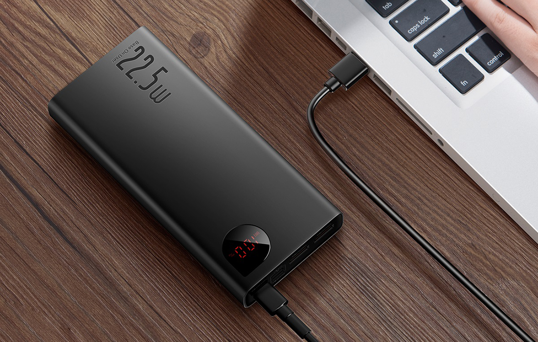 Baseus Adaman Banca di alimentazione con display digitale in metallo da 10000mAh con cavo USB-C - Nero