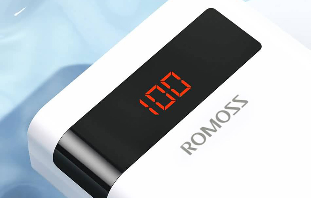 Romoss Sense 8P+ Banca di energia 30000mAh con display a LED - 2xUSB-A, USB-C - Bianco